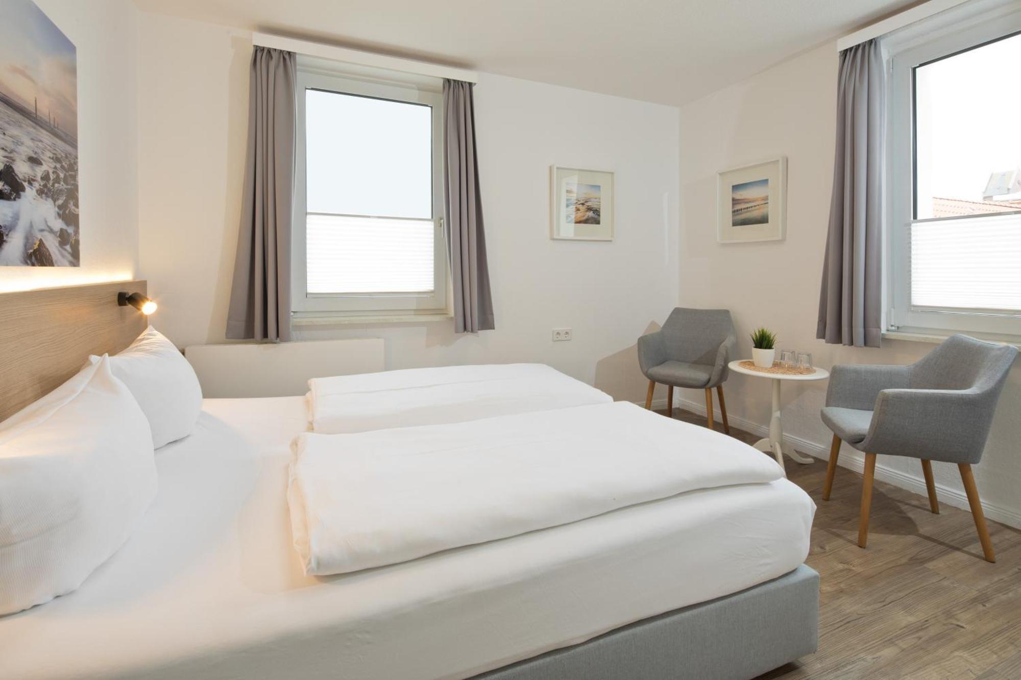 Haus Menno Janssen - Doppelzimmer Norderney Luaran gambar